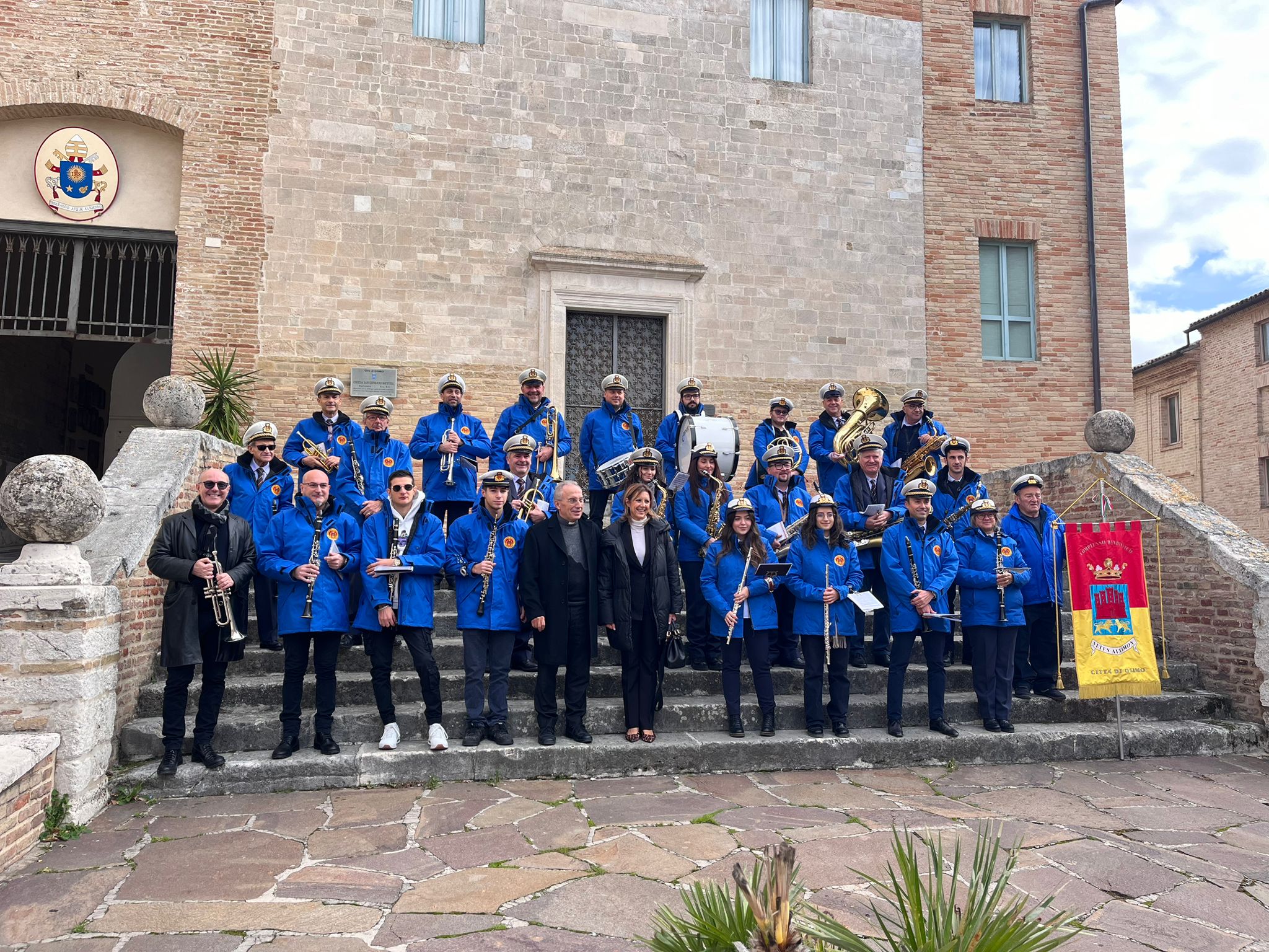 Al momento stai visualizzando Santa Cecilia e la Banda di Osimo: Tradizione, Musica e Comunità